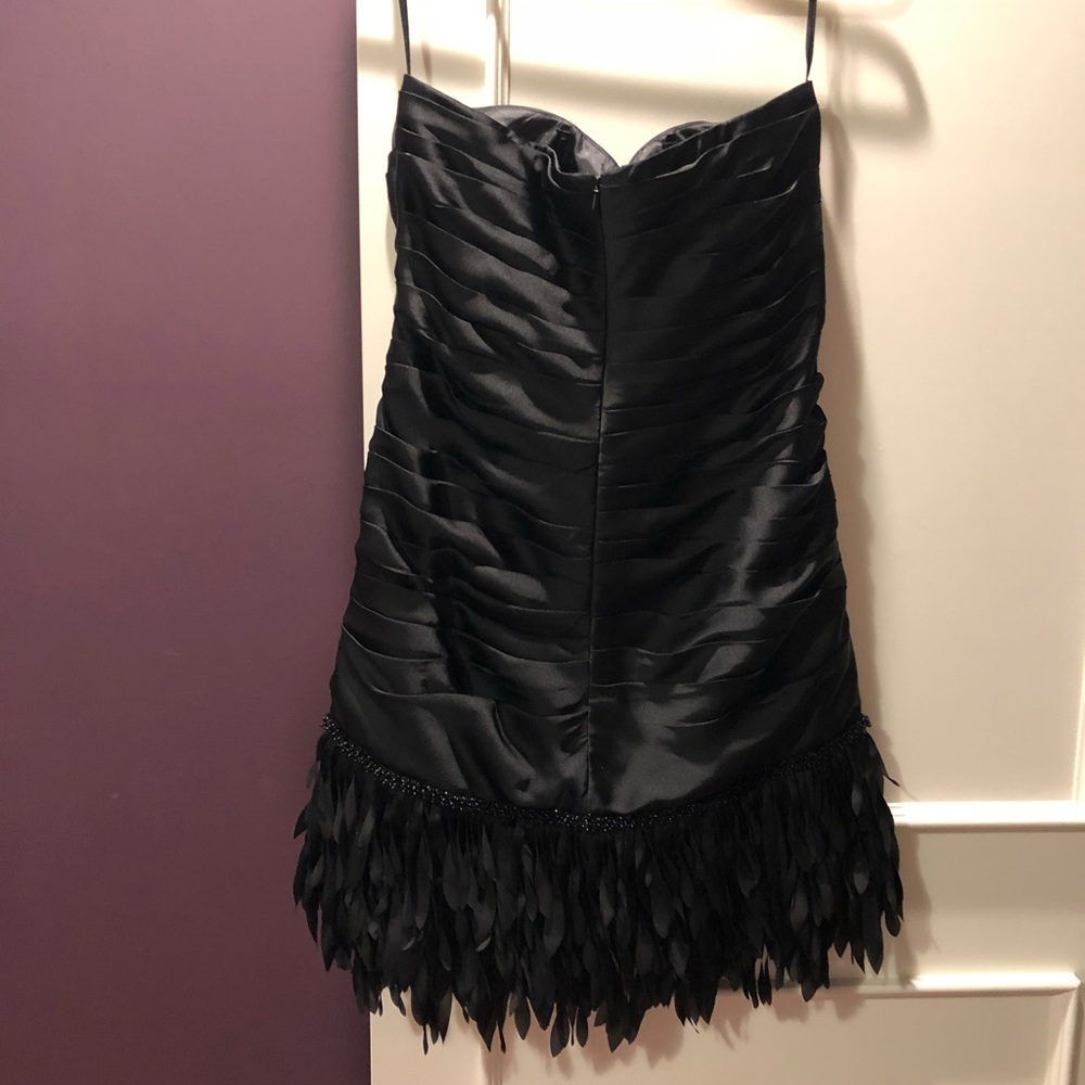 Dress - Picture 3 of 3